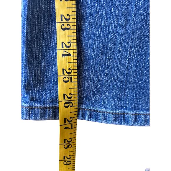 Chico’s Platinum Short Jeans - Picture 8 of 9